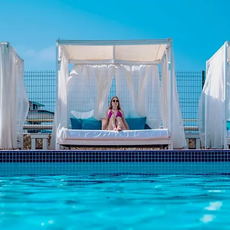 Hotel Michell & (adults Only) 5*